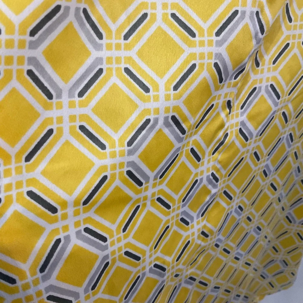 Banana Republic Women’s Sleeveless Blouse Ruffle Front Yellow/Gray Geometric XS - Picture 6 of 9